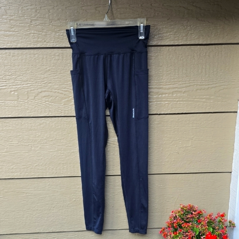 Reebok black Pocket Leggings Small S